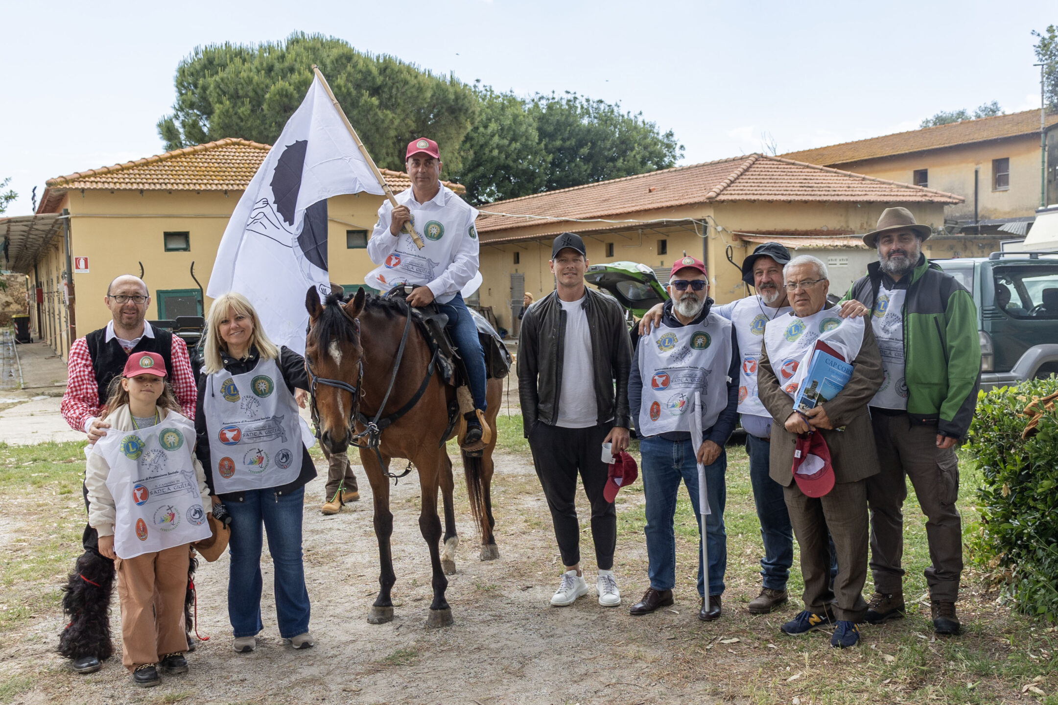 Il Cammino di Santa Giulia 6 Cammino Santa Giulia - Aldo Montano con gli organizzatori