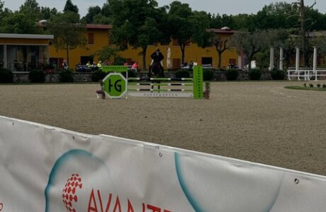 Un weekend da protagonisti per i giovani talenti del salto ostacoli. Giovani cavalli in prima linea. 1 Un weekend da protagonisti per i giovani talenti del salto ostacoli