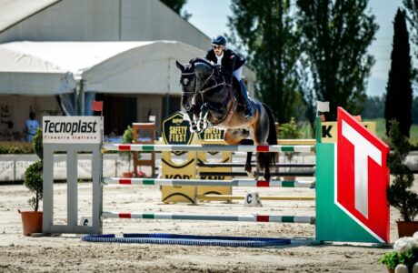 Intervista a Omar Al Marzouqi all'Al Shira'aa Le Lame Sagrantino Show Jumping 2025 1 Omar Al Marzouqi al centro ippico Le Lame di Montefalco per l'Al Shira'aa Le Lame Sagrantino Show Jumping 2025