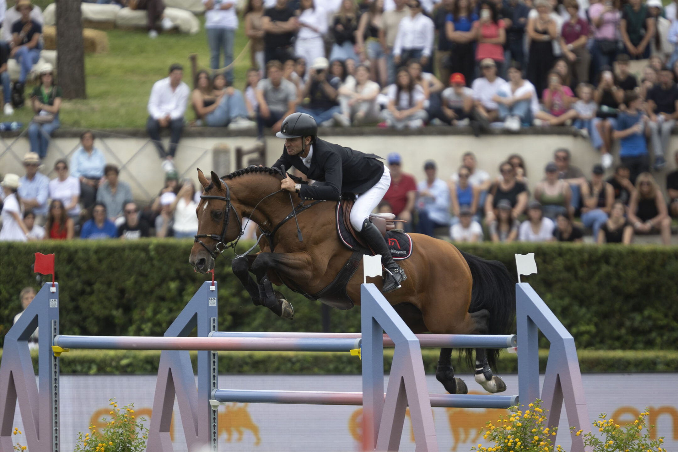 Dal 15 al 18 maggio a Gorla per l'internazionale a 4 stelle. 1 Steve Guerdat su Caracho