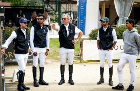 William Funnell: spirito di squadra e nuove sfide all’Al Shira’aa Le Lame Sagrantino Show Jumping 2025 1 Team Emirati Arabi Uniti all'Al Shira'aa Le Lame Sagrantino Show Jumping 2025 guidato da William Funnel