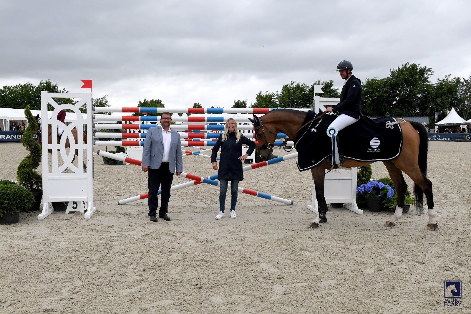 Sport di alto livello in un ambiente elettrizzante al Jumping International de Cantelau 4*.