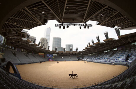 Dal 18 al 21 settembre 2025, il prestigioso Haras de Gassin - Polo Club Saint-Tropez accoglierà l'élite mondiale del salto ostacoli per un'imperdibile tappa della Longines League of Nations™. 1 Dal 18 al 21 settembre 2025, il prestigioso Haras de Gassin