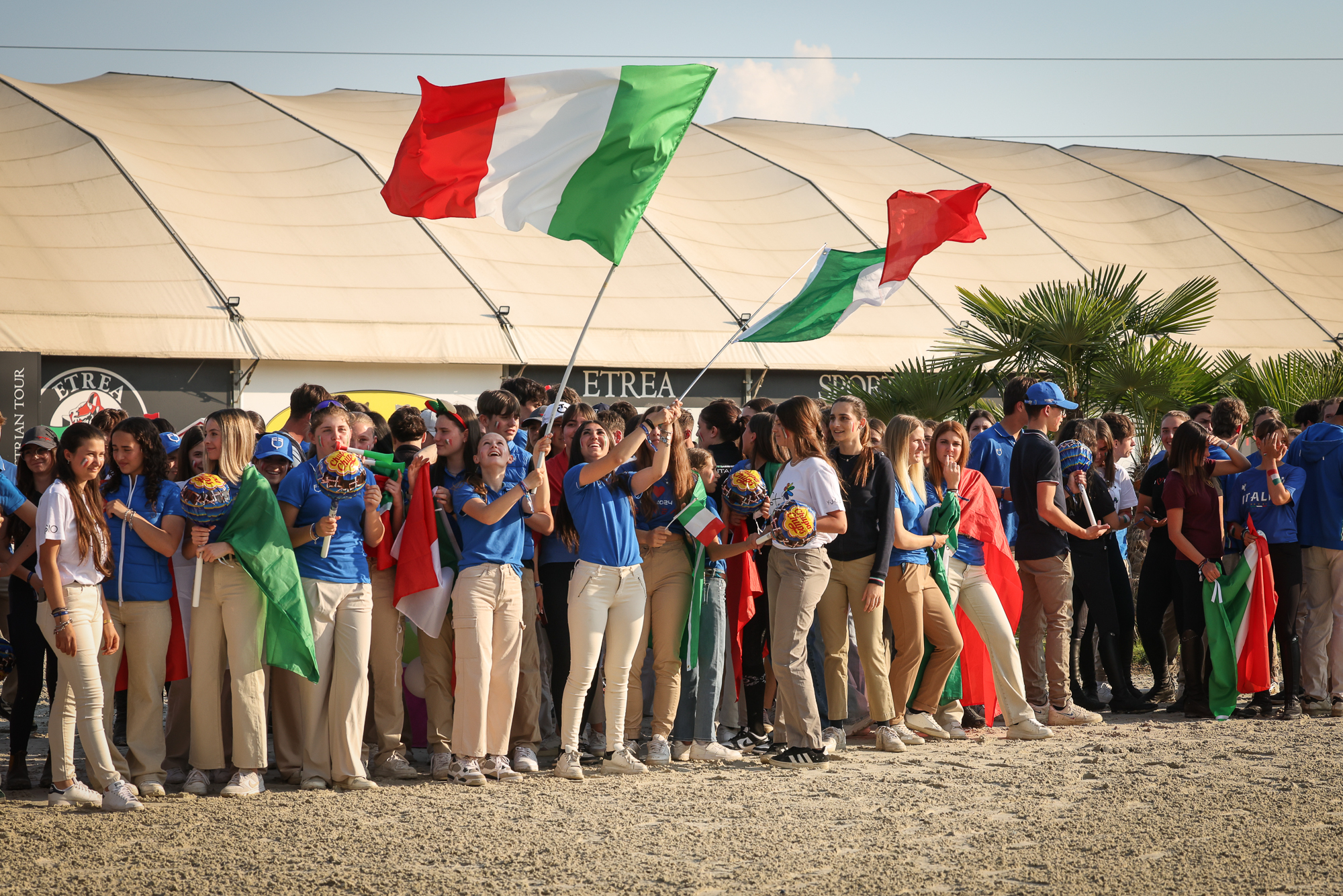Cerimonia di apertura per la FEI Jumping Nations Cup™ Youth di Busto Arsizio. 1 Cerimonia di apertura per la FEI Jumping Nations Cup™ Youth di Busto Arsizio