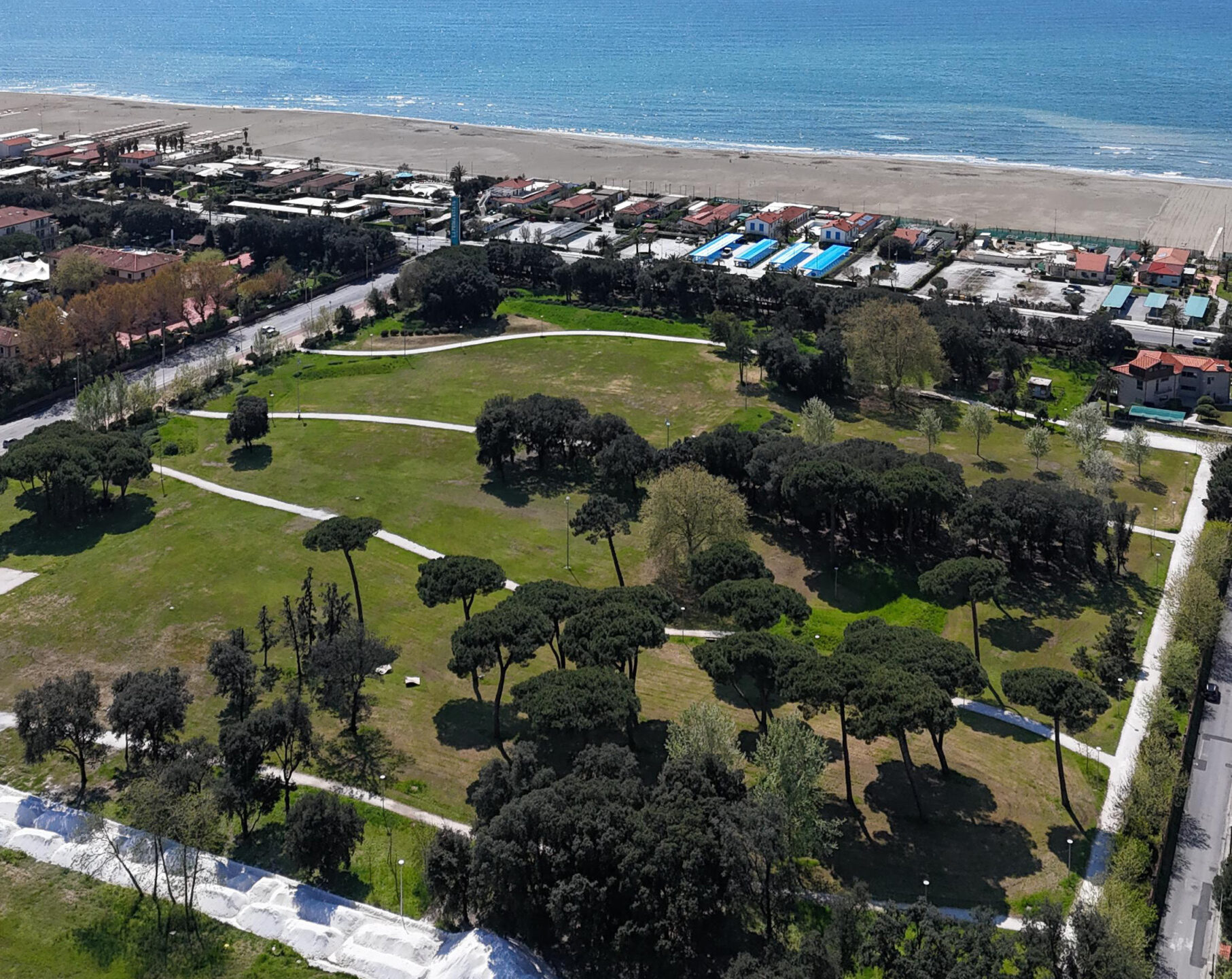 Sport ad alto livello, ma anche cultura del cavallo, rispetto per la natura e dell'inclusione per il Longines Versilia Horse Show by Giorgio Armani. 1 Sport ad alto livello, ma anche cultura del cavallo, rispetto per la natura e dell'inclusione