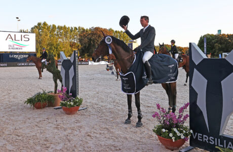 Ancora Smolders al LVHSGA. E' suo il premio Alis 1 Simone Delestre protagonista al Versili Horse Show