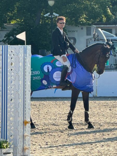Giacomo Bassi apre lo CSIO4*di Sopot con un netto da maestro: è sua la BMG Goworowski Cup 25 a5230f7b 1e83 4832 b436 1fd8d79d7eb9