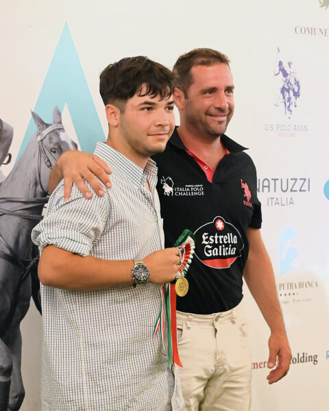 Marco Pala, il 'Figlio dell'Isola' sale a cavallo: