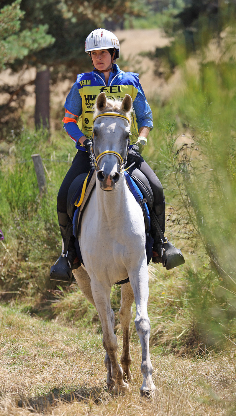 Caterina Torre ai Mondiali cavalli giovani di Endurance