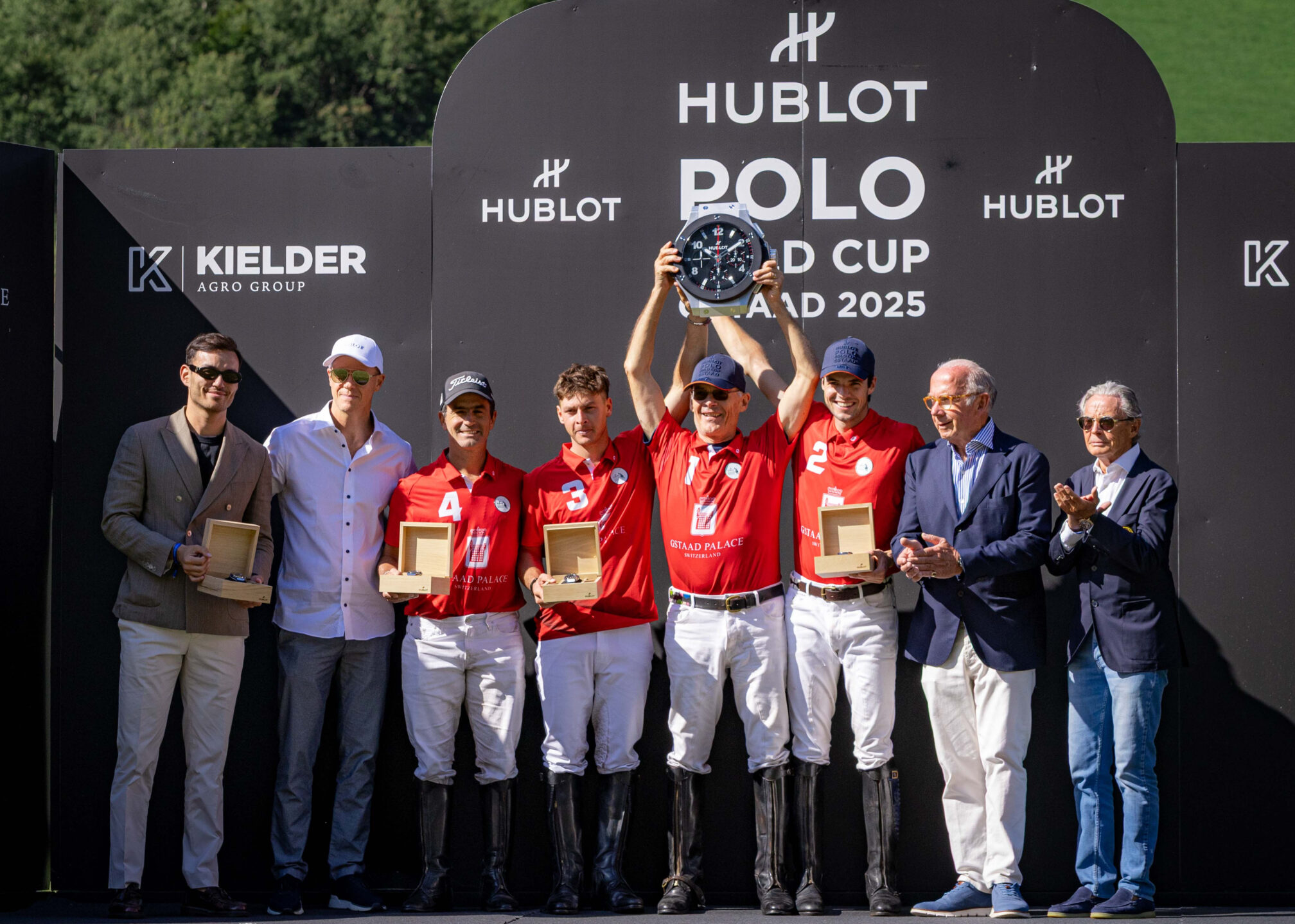 Gstaad Palace claims victory at the 27th Hublot Polo Gold Cup 1 Thommy Graeff, Min Podestá e Francisco Fucci (c) Justine Jacquemot - R&B Presse