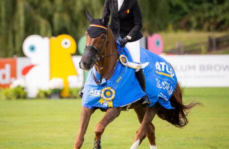 Tiffany Foster ed Electrique incendiano il CSI3* ATCO Cup Grand Prix