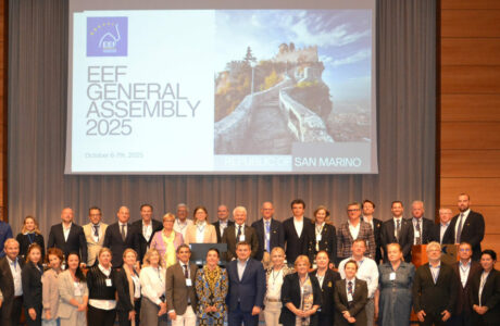 San Marino ha ospitato l’Assemblea Generale 2025 della EEF: unità, trasparenza e nuovi vertici per il futuro dell’equitazione europea. 1 San Marino ha ospitato l’Assemblea Generale 2025 della European Equestrian Federation:
