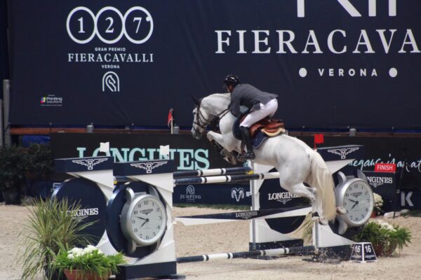 8e7df2dd 9a65 41c5 a0de efd373eb7104