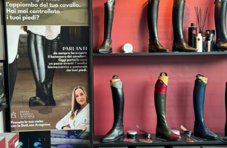 Parlanti porta il benessere del cavaliere a Fieracavalli con la dottoressa Camilla Avagnina