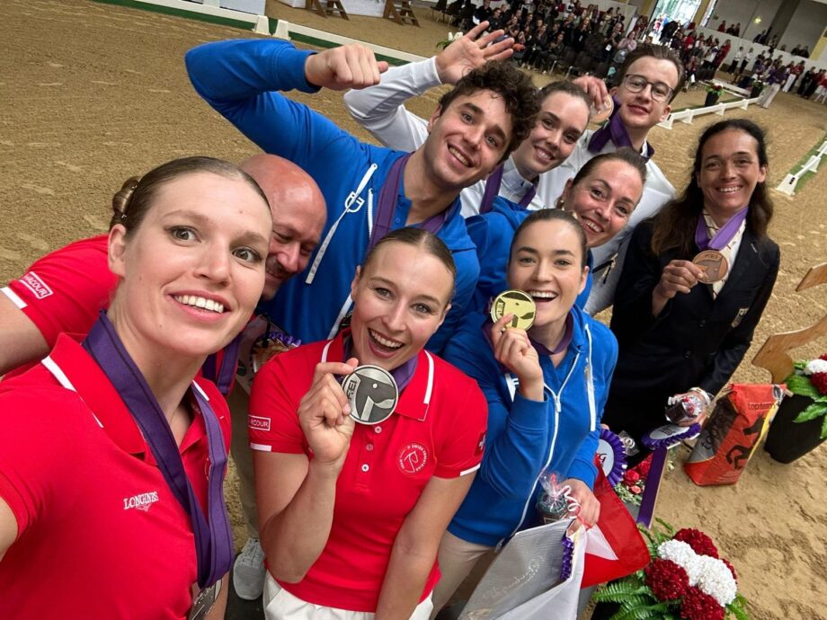 The essential role of the longeur in Vaulting discipline: the interview with Claudia Petersohn 3 a5bbe6a4 cb34 4721 ad68 502fb5ffc2b9