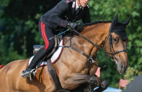 Massimo Grossato sul salto co gli stivali Segugio di Tattini