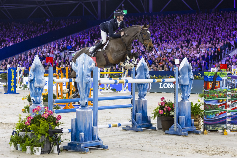 Niels Bruynseels Delux van T L