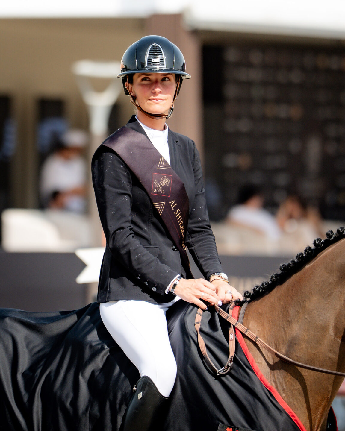 Inès Joly trionfa nell’Hickstead Speed Derby ad Abu Dhabi 4 PRESENTATION 2 GP SAT ALSHIRAAAHORSESHOW©HelenCruden2026 8