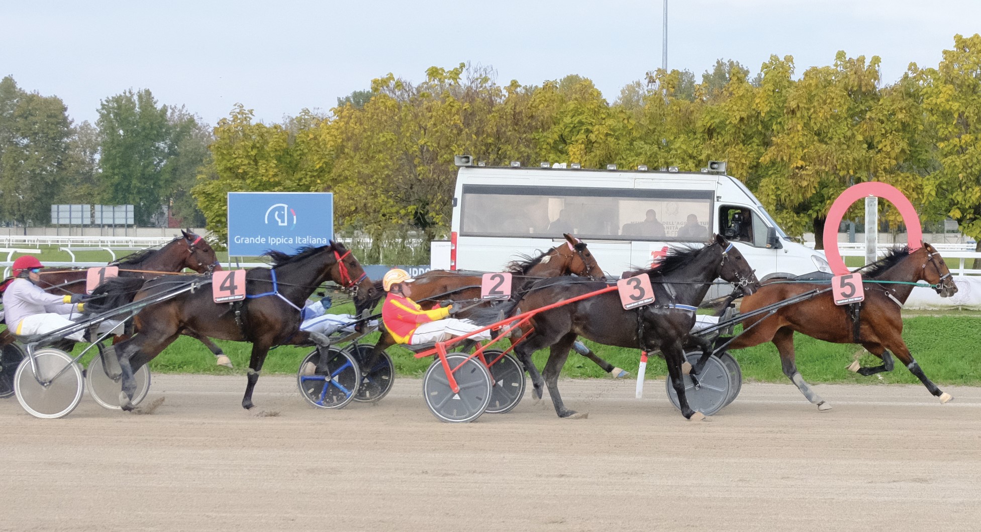 TROTTO IPPODROMO SNAI SAN SIRO MILANO