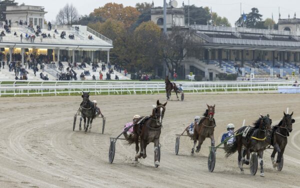 All'Ippodrono SNAI SAN SIRO di Milano, riunione di trotto 2ª giornata stagionale.