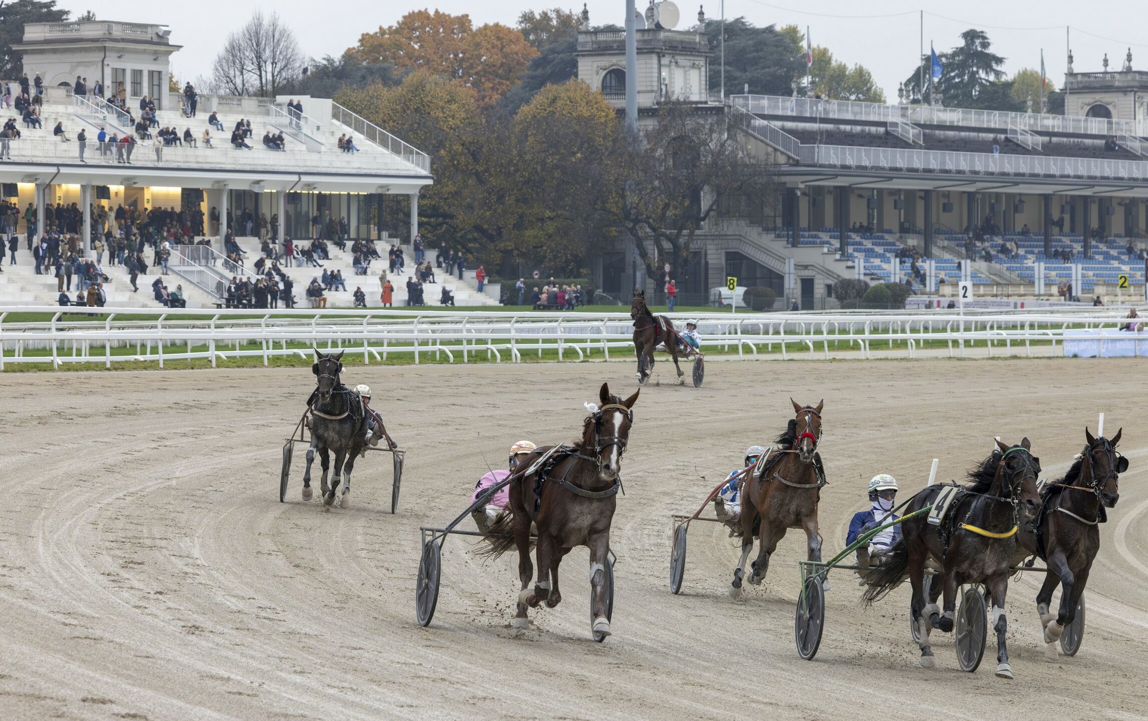 All'Ippodrono SNAI SAN SIRO di Milano, riunione di trotto 2ª giornata stagionale.