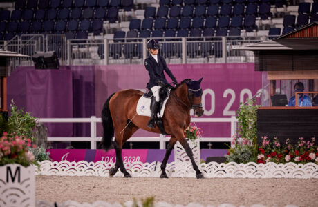 Sara Morganti riding Royal Delight