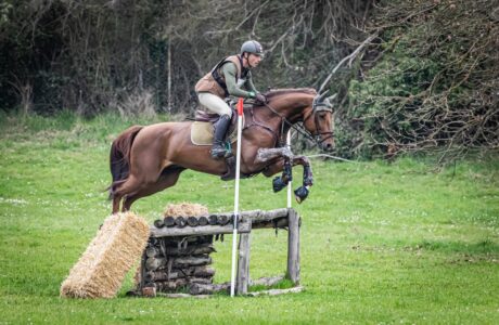 Foto n1: Kento Nagura in sella a Vinci De La Vigne JRA vincitore del 4Stelle corto nella prova di Cross Country (ph. Comitato Organizzatore
