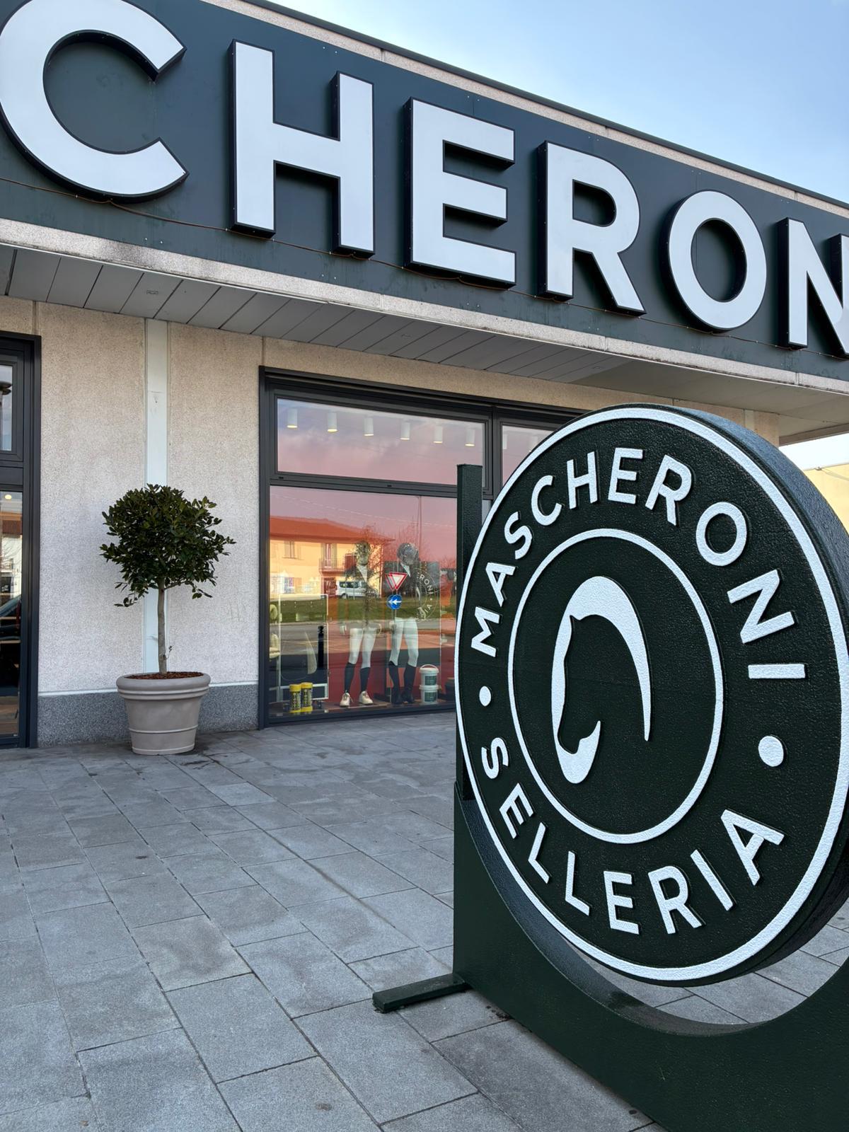 MASCHERONI STORE BUSNAGO 1