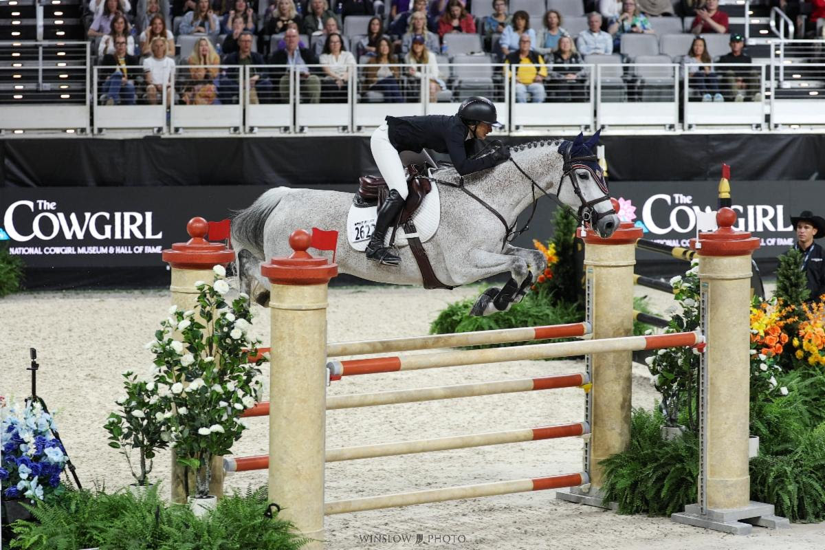 Kaitlin Campbell (USA) and Cosm Hesed.