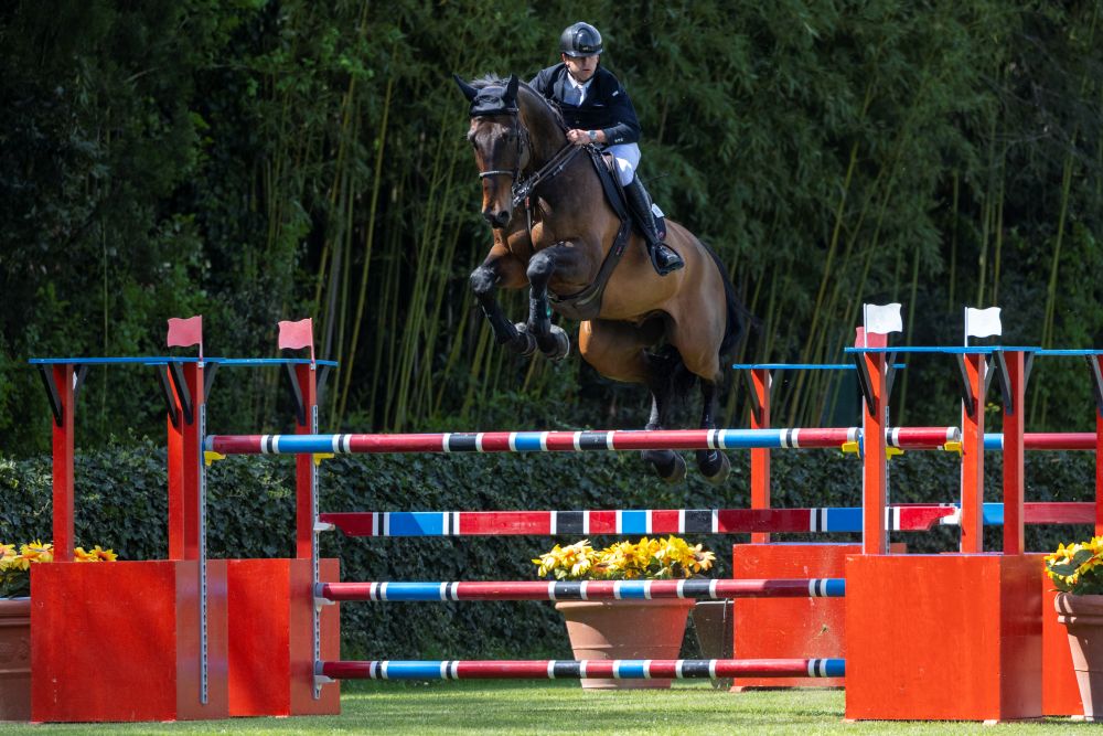 Arezzo capitale del salto ostacoli: al via i Campionati Italiani ACME tra élite sportiva e selezione internazionale.