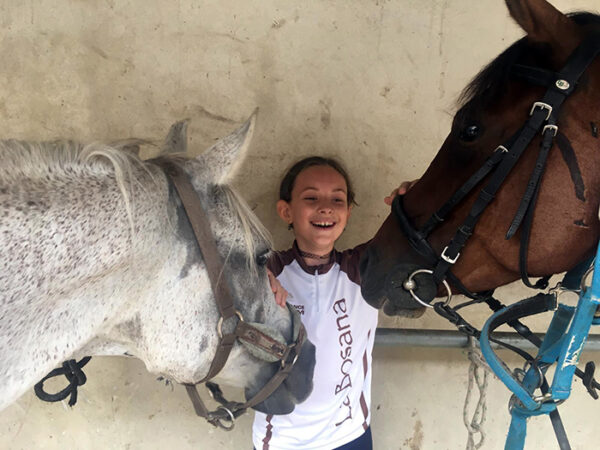 Il tempo di "Gloria", tra i cavalli, sogni e strade battute.