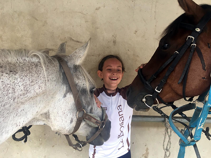 Il tempo di "Gloria", tra i cavalli, sogni e strade battute.