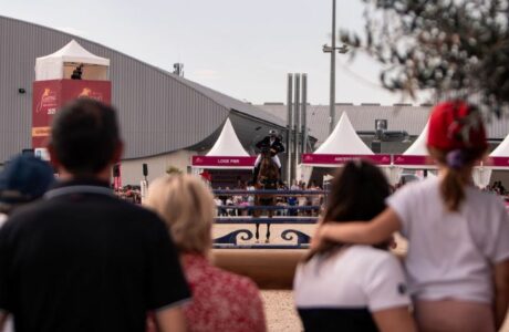 J-7 prima del Jumping International di Bourg -en- Bresse Ain.
