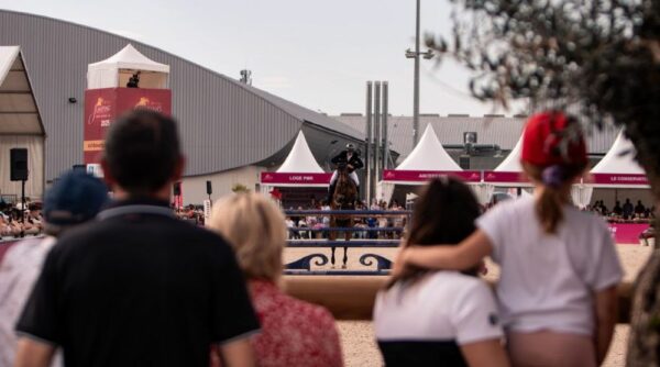 J-7 prima del Jumping International di Bourg -en- Bresse Ain.