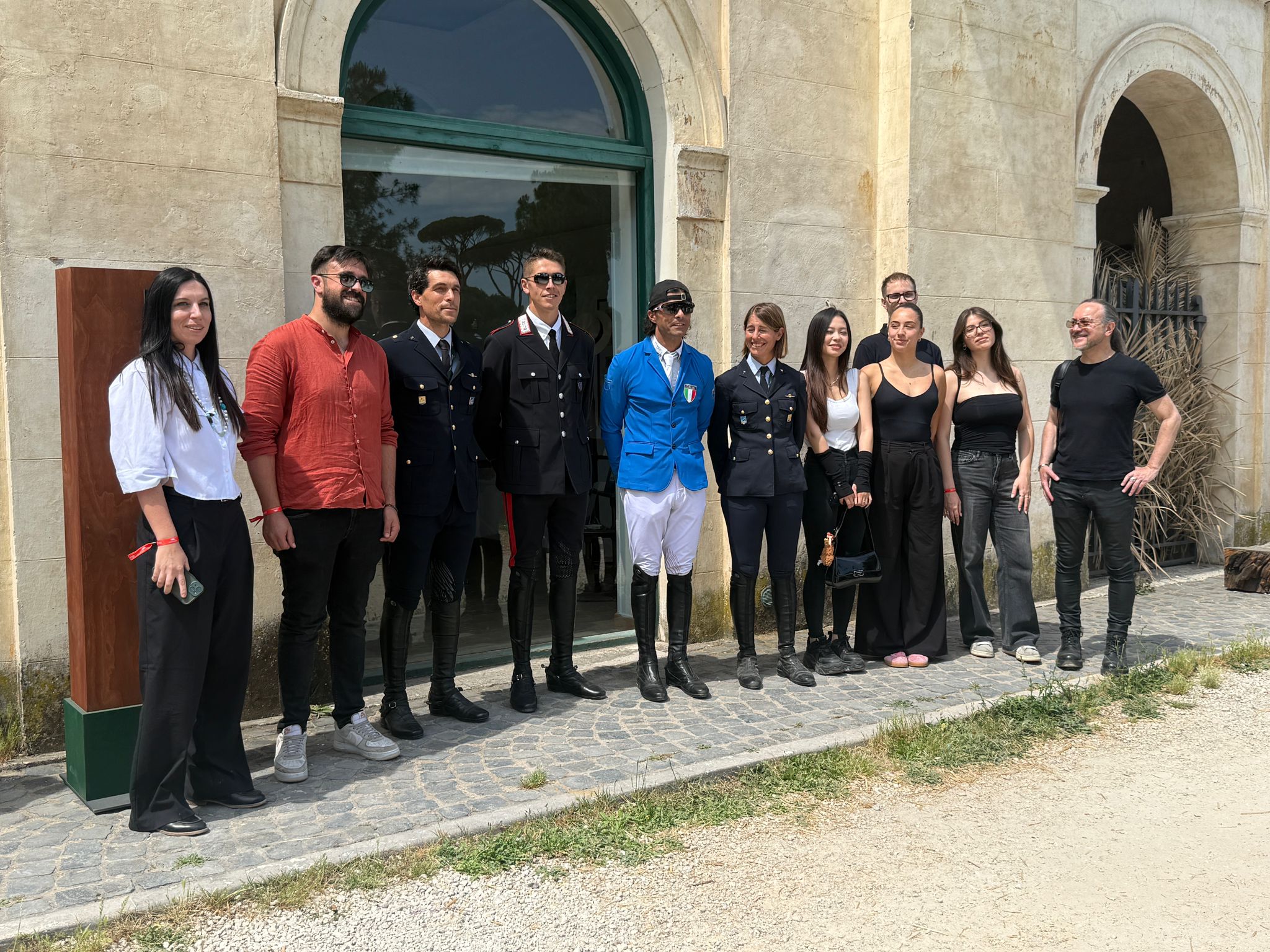 Piazza di Siena tra tradizione e futuro: la FISE apre ai giovani talenti dello IED.