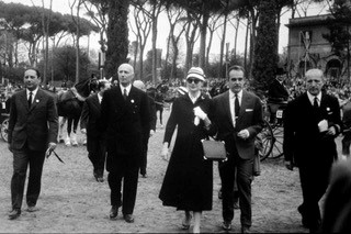 Grace Kelly Ranieri Piazza di Siena