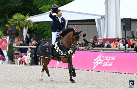 JOSÉ MARÍA LAROCCA DANS LE GRAND PRIX CSI4* in Bourg-en-Bresse