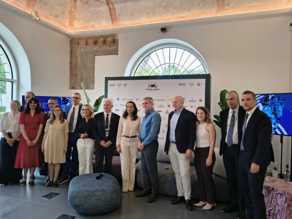 Il Presidente Fise Marco Di Paola: "Il prossimo anno entrerà il nuovo operatore Premier Jumping League con un investimento da 300 milioni" Cavallo atleta, parla Marco di Paola.