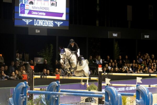 Versilia by Armani, vince Katharina Rhomberg e suona l'inno austriaco.