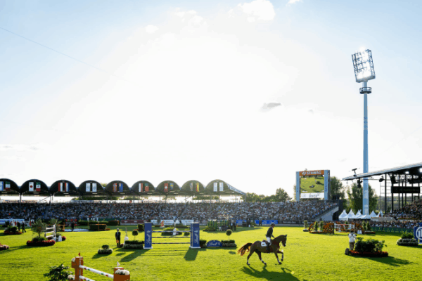 TSCHIO Aachen 2026: il grande spettacolo del salto ostacoli torna in Germania.