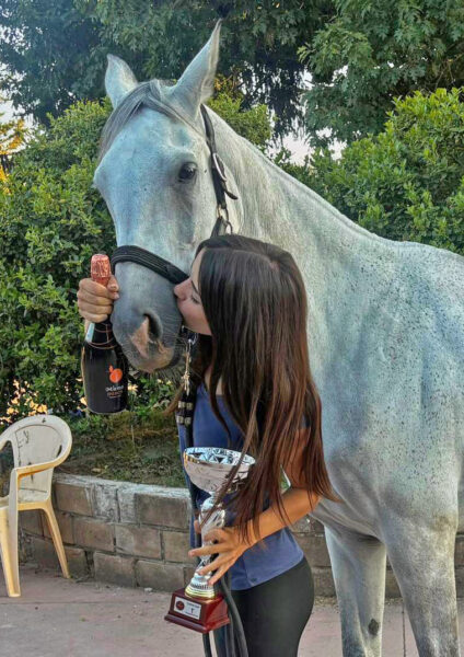 Tra scuola allenamenti, e sacrifici, a 15 anni Daphne Cerchi conquista la sua prima 120 Km.