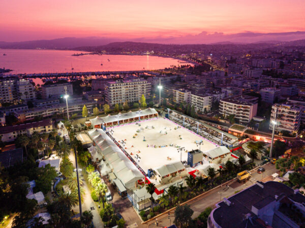 Longines Global Champions Tour di Cannes: torna lo spettacolo dei campioni del salto ostacoli.