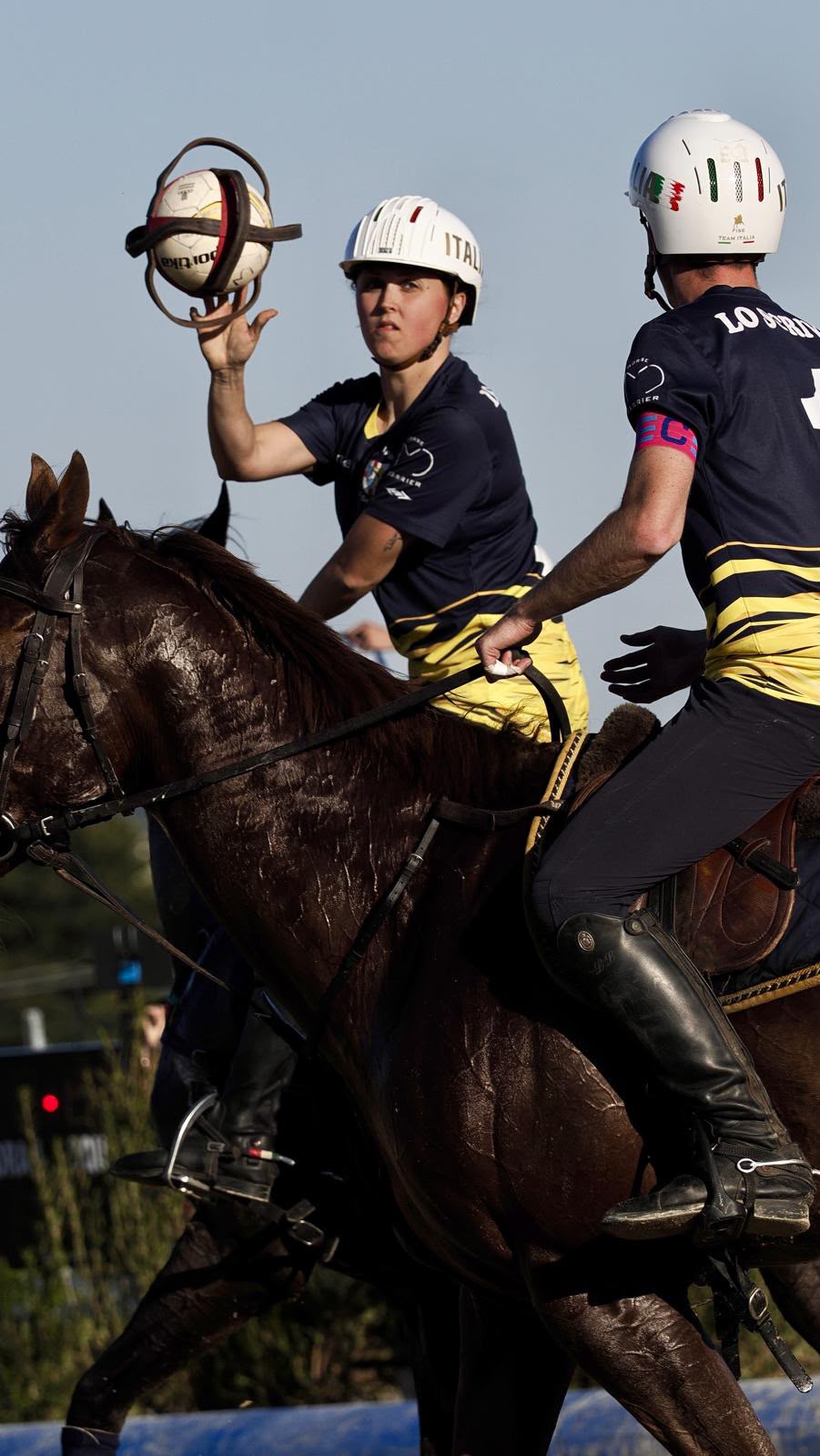 Europei di Horseball 2026: ecco le squadre azzurre per Lamotte-Beuvron 7 Atleti italiani in azione durante partita di horseball 8