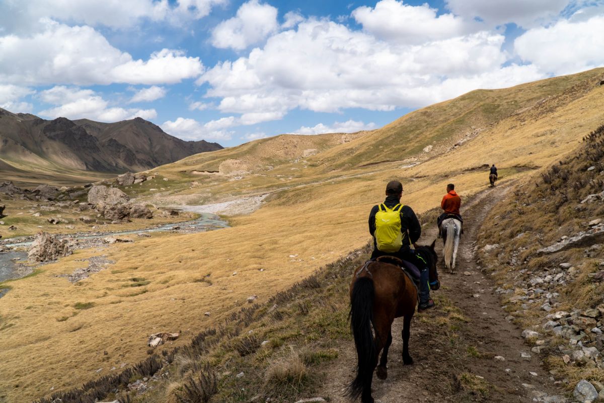 Viaggio a cavallo sulla Via della Seta: scopri Kirghizistan, Turkmenistan, Azerbaijan e Georgia 5 Viaggio a cavallo nella via della seta 5