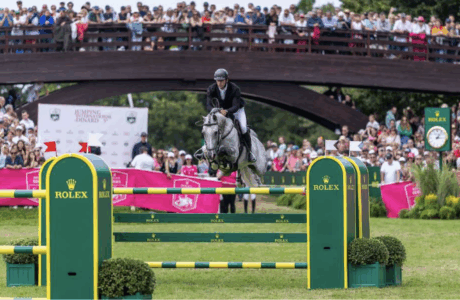Il Jumping International de Dinard, teatro delle più grandi sfide dell’equitazione mondiale.